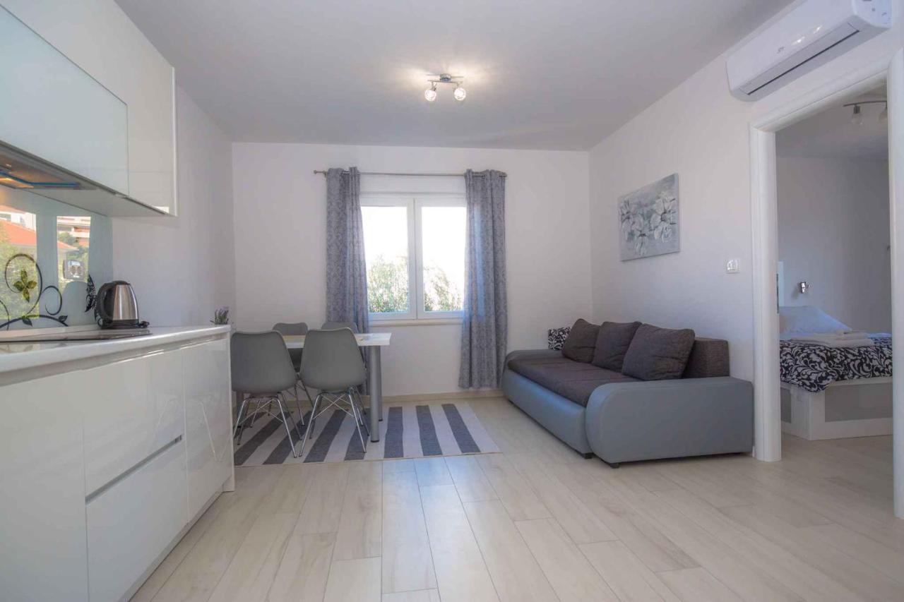 Apartments In Rogoznica 40364 Exteriér fotografie